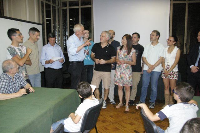 _06_16_038legnanocarroccio2squadra.jpg