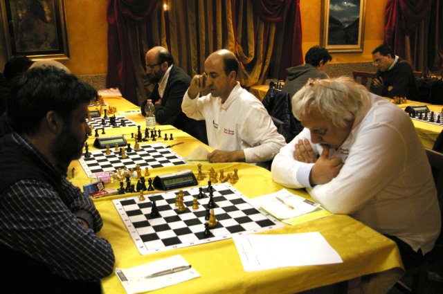_03_27_016robecchettocis.jpg